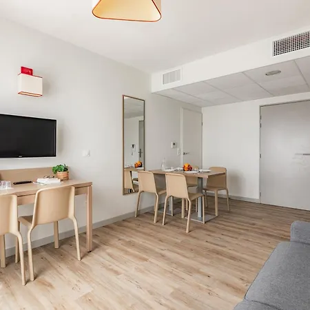 Apart-hotel Appart'city Confort Centre Gare Perpinhã