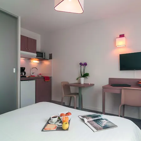 Aparthotel Appart'city Confort Centre Gare 3*