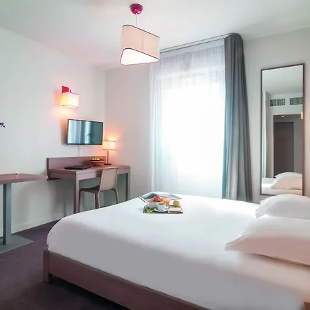 Appart'city Confort Centre Gare 3* Perpignano