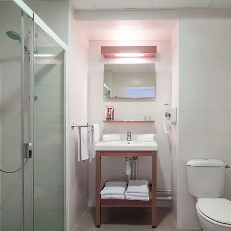 Appart'city Confort Centre Gare Ξενοδοχείο με διαμερίσματα 3*