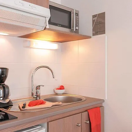 Appart'city Confort Centre Gare 3* Περπινιάν