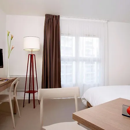 Appart'city Confort Centre Gare 3* Περπινιάν
