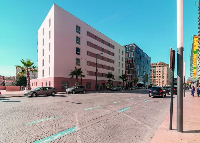 Appart'city Confort Centre Gare Aparthotel